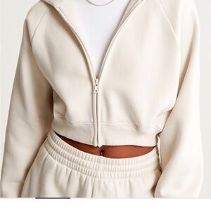 Abercrombie Sweatshirt